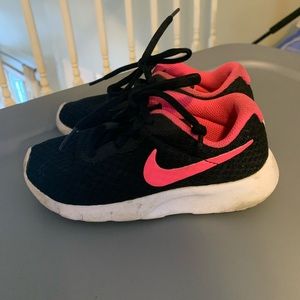 Girls Nike Sneakers